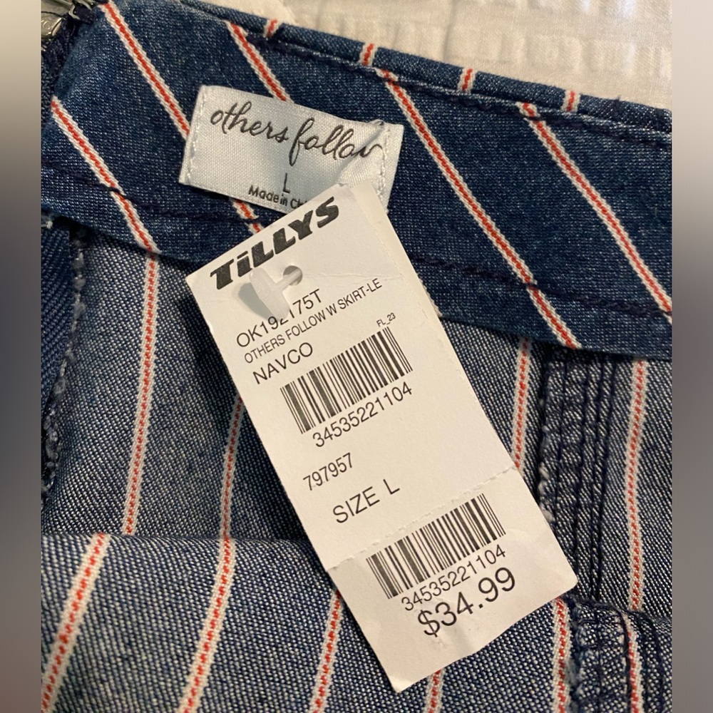 Others Follow Red & White Lexi Striped
Denim Mini Skirt L Large - Picture 6 of 11